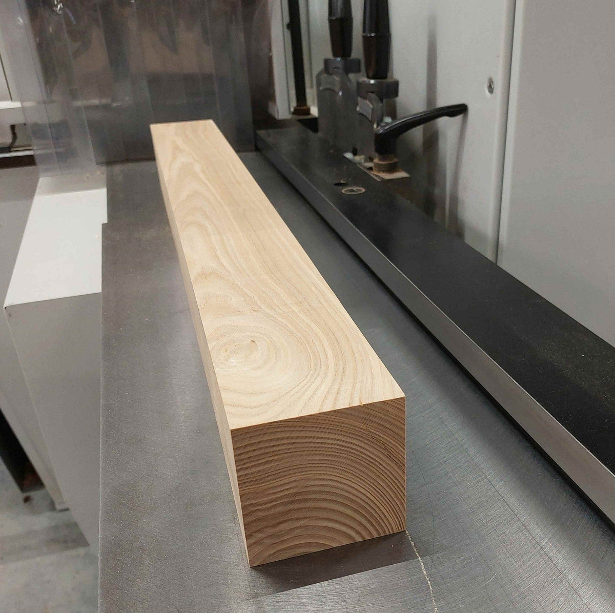 Esche Bastelholz Kanthölzer 8 x 8 cm gehobelt