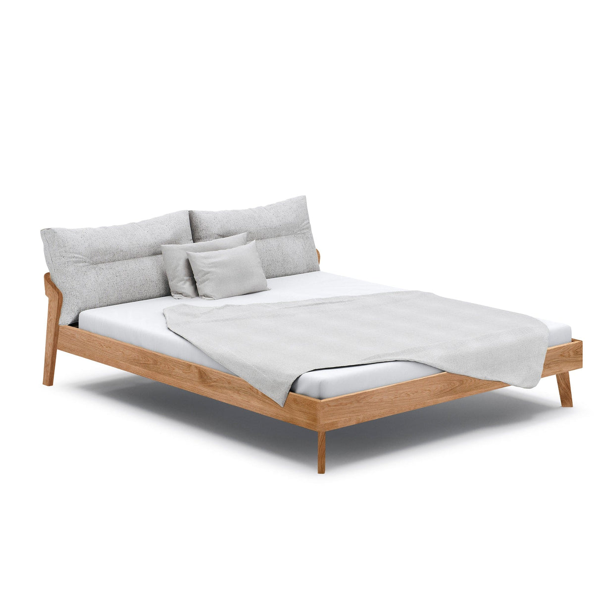 Bett AINO von Holzmanufaktur in skandinavischem Design