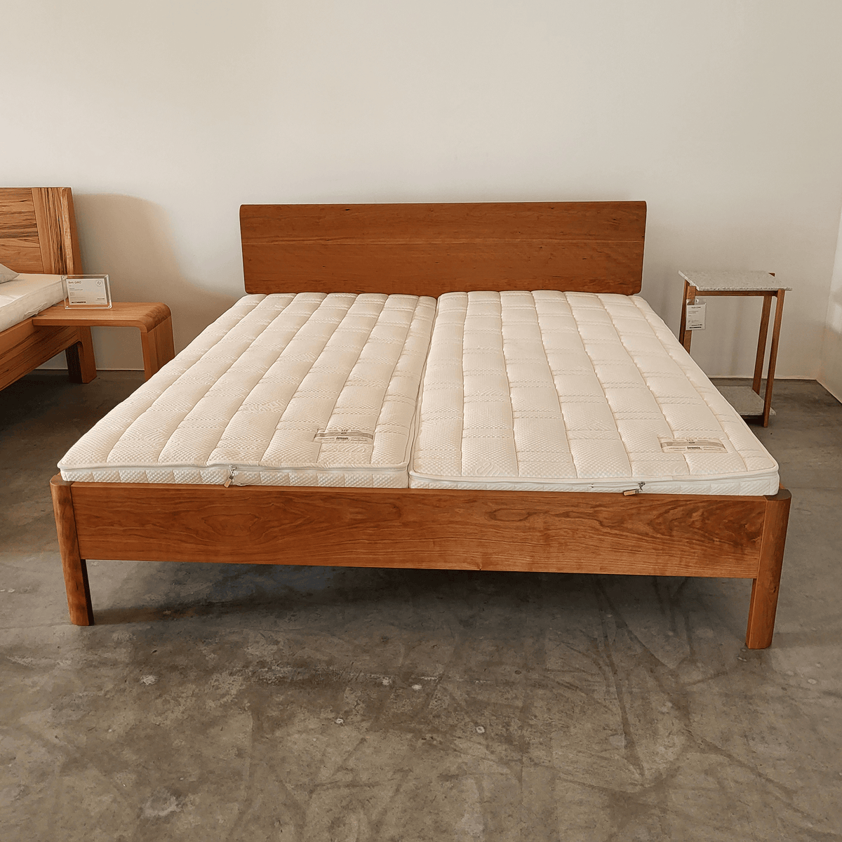Holzmanufaktur LOOP Bett Kirschbaum 180 x 200cm LOOP Bett Kirschbaum 180 x 200cm