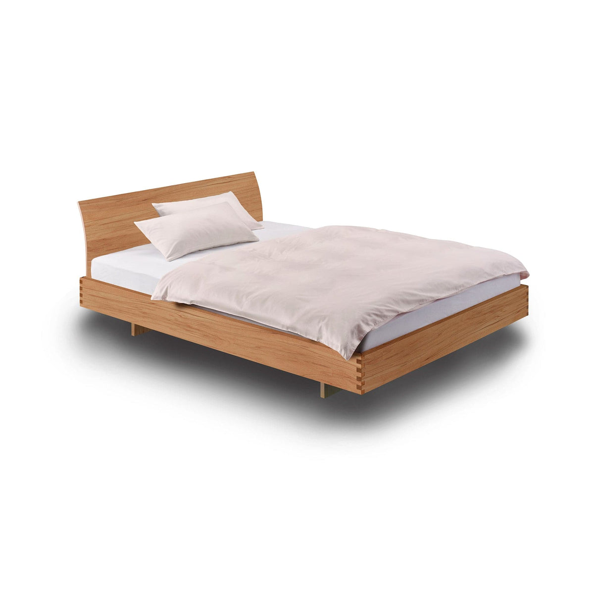 Step-X Massivholzbett auf Holzkufen mit gebogener Einstecklehne aus Kernbuche