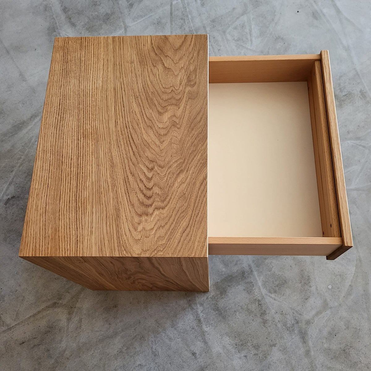 Holzmanufaktur Beistelltisch FLEX XL mit Schubkasten und Holzboden Eiche (Ausstellungsstück) Beistelltisch FLEX XL mit Schubkasten und Holzboden Eiche