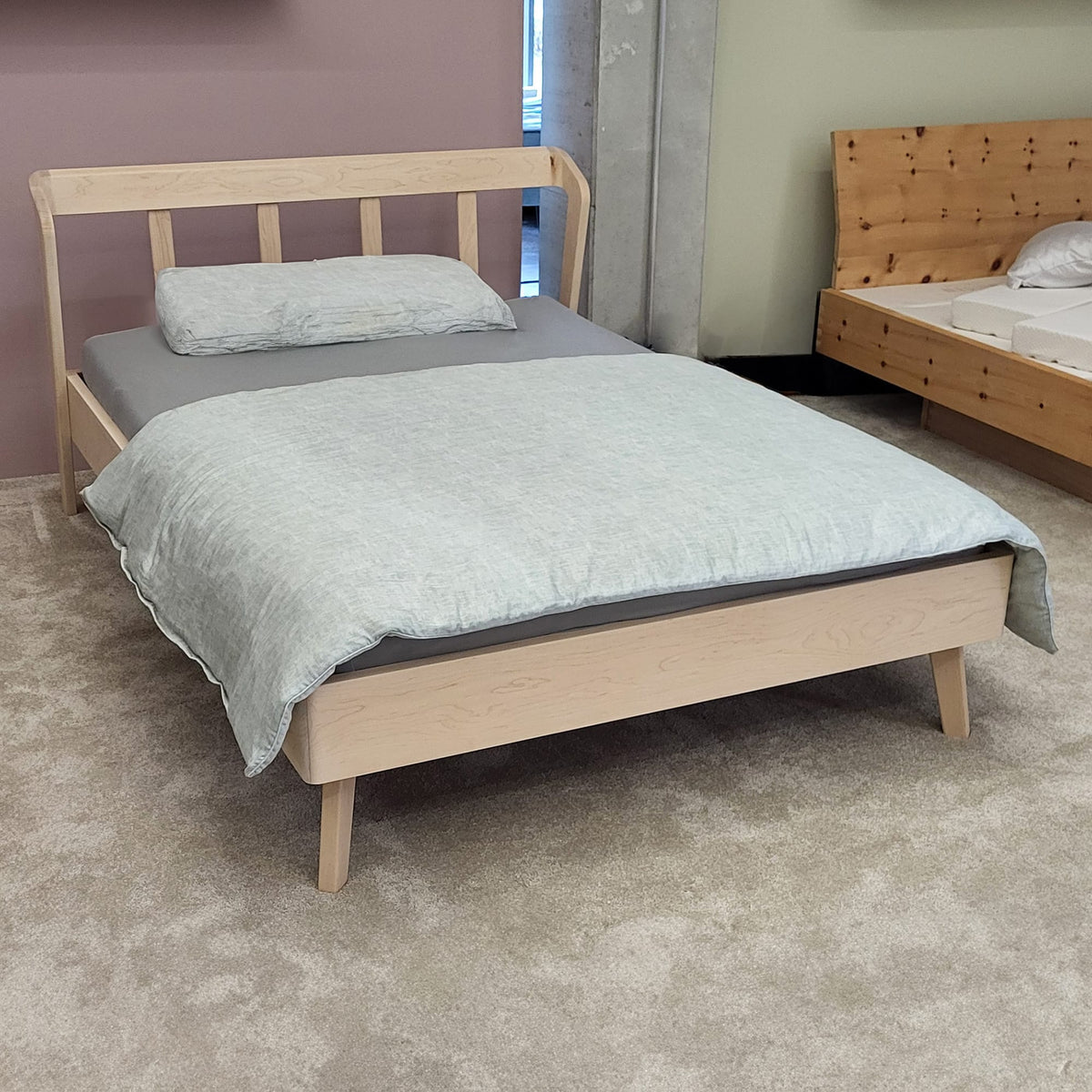 Holzmanufaktur AINO Massivholzbett Ahorn 140x200 cm, Prototyp ohne Kissen Prototyp Massivholzbett AINO ohne Kissen 140x200 Ahorn