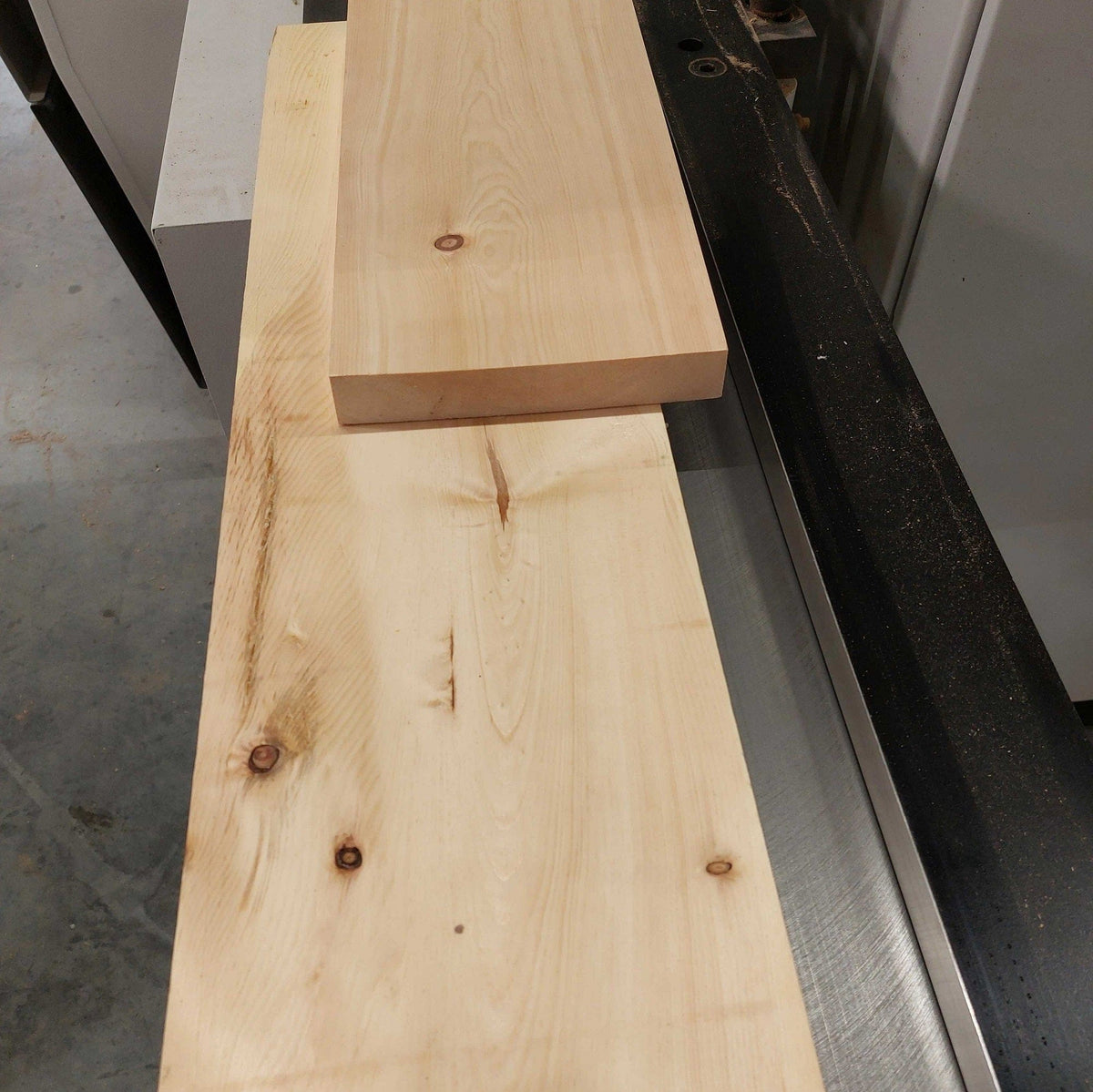 Zirbelkiefer Bretter Stärke: 28 mm